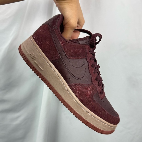 Nike Air Force 1 low 07 premium burgundy crush size 7.5 - Picture 1 of 8